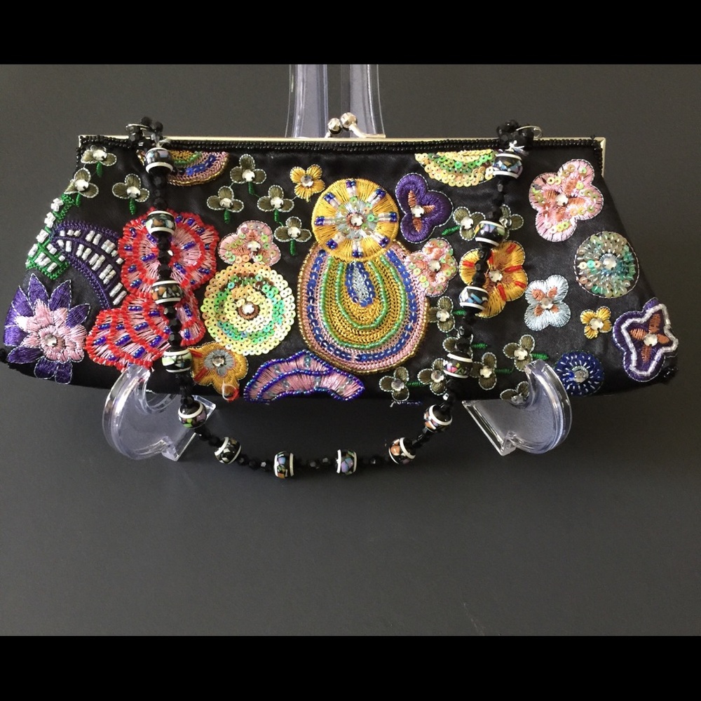 Beaded clutch hand bag